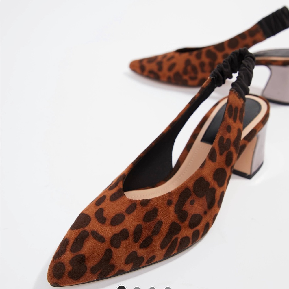 Leopard print sling back shoe